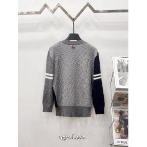 コピー 商品 通販コート元気な印象に プレミアム品質 秋冬は継続系のトレンドTHOM BROWNE