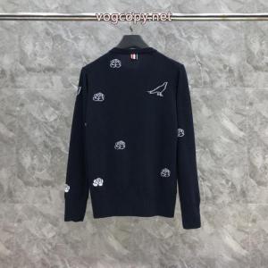 大人の個性を。  ブームは再熱中 人気限定品偽物 ブランド 激安セーターTHOM BROWNE