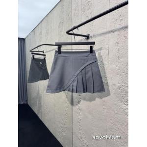 スカートTHOM BROWNE2026コーデにこなれたアクセントをプラス! 着心地のいい コーデの主役コピー 商品 販売.