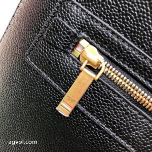 コピー 品 ブランドバッグTHOM BROWNE絶妙な抜け感 日本で先行販売 国内発/関税込.