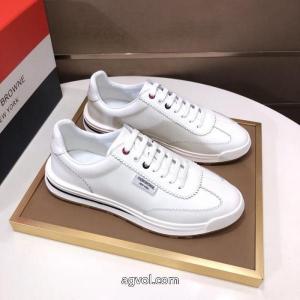 ブランド コピースニーカー2026流行り 2026にお世話になる定番 2026新作新品THOM BROWNE.