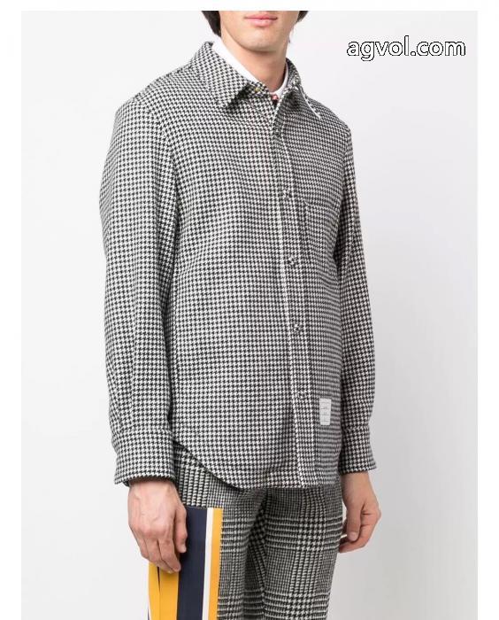 長袖シャツ定番人気のモデル今シーズンは特に人気偽 ブランド 通販THOM BROWNE 5 