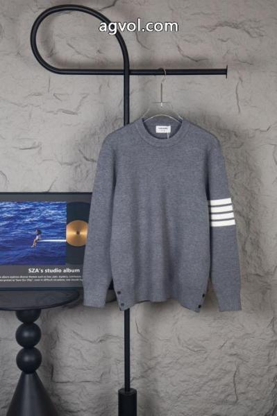 THOM BROWNEセーターコピー 品 ブランド最高ランク 今流行 秋冬季新作品 1