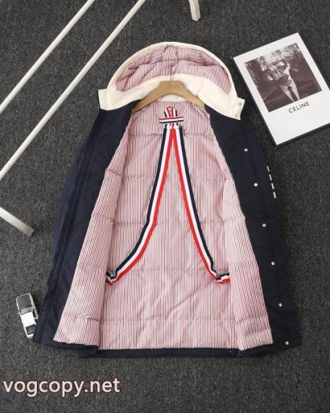 ダウンジャケット専門店 目玉商品  抜群の存在感ブランド コピー 品THOM BROWNE 5 