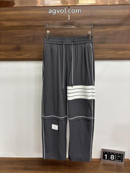 スラックススーパー コピー ブランド 専門店THOM BROWNE華やかなスタイル 重宝する SS26残り僅. 2