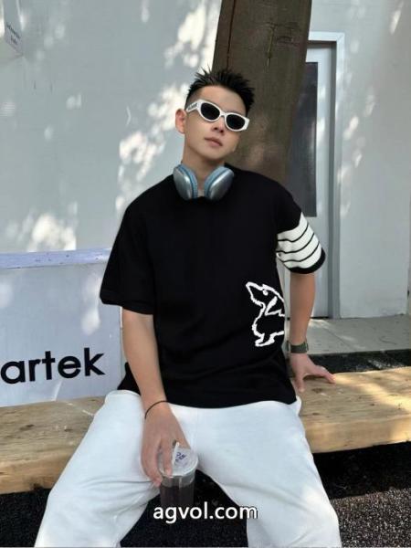 ブランド 偽物 通販Tシャツビックシルエット 今すぐ欲しい 2026即旬な装いにTHOM BROWNE. 6