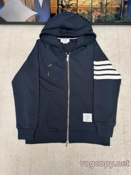 独創的なデザイン 26SS 異素材 ヴィンテージ感スーパー コピー 通販ジャケッTHOM BROWNE.. 3